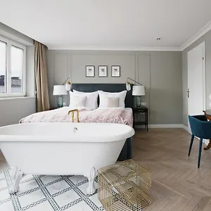 Numa Mozart Hotel